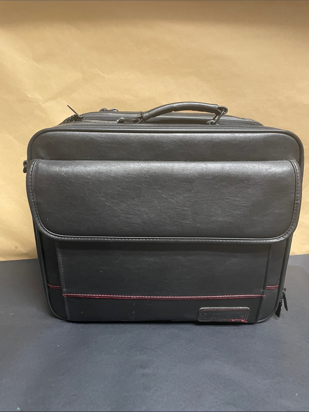 Targus Black Laptop Briefcase with Red Stitch Detailing